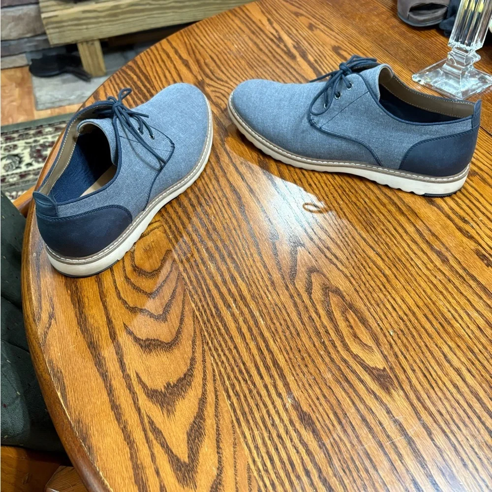 ARTEFACT SIZE 12 LIKE NEW MENS BLUE LACE UP SHOE